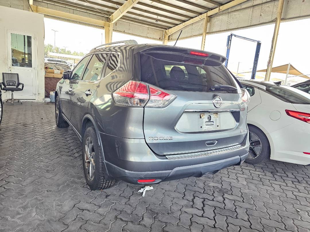 NISSAN ROGUE