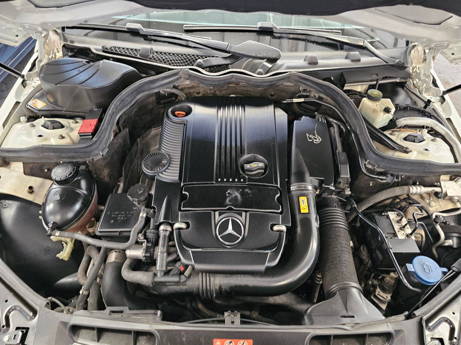 MERCEDES BENZ C 250 2014 - Marhaba Auction Used Cars - Image 12