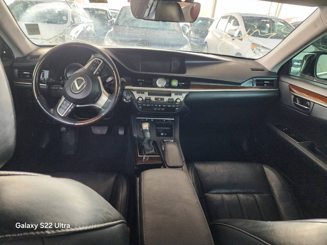 2016 LEXUS ES 350 — 100730 Miles — Lot 11526 — Souq - Marhaba Auctions Used Cars - Image 7