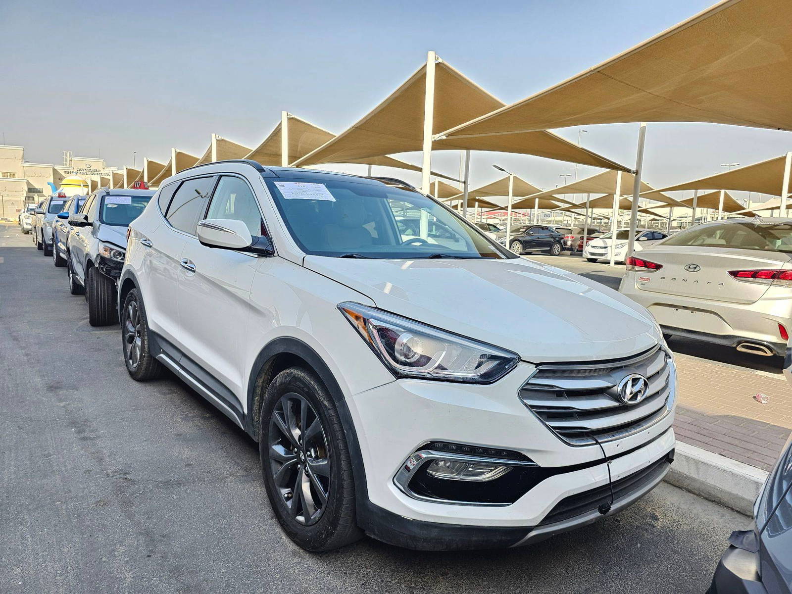 2017 HYUNDAI SANTA FE — 118030 Miles — Lot HG485342 — Souq - Marhaba Auctions Used Cars - Image 5
