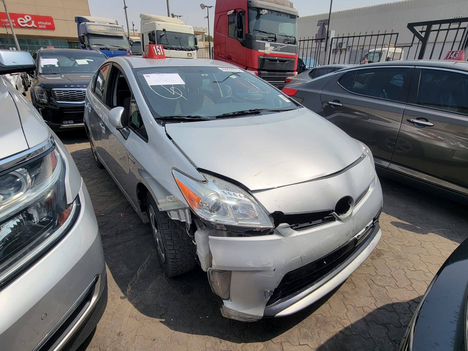 2015 TOYOTA PRIUS — 271223 KM — Lot 43233775 — Main - Marhaba Auctions Used Cars - Image 3