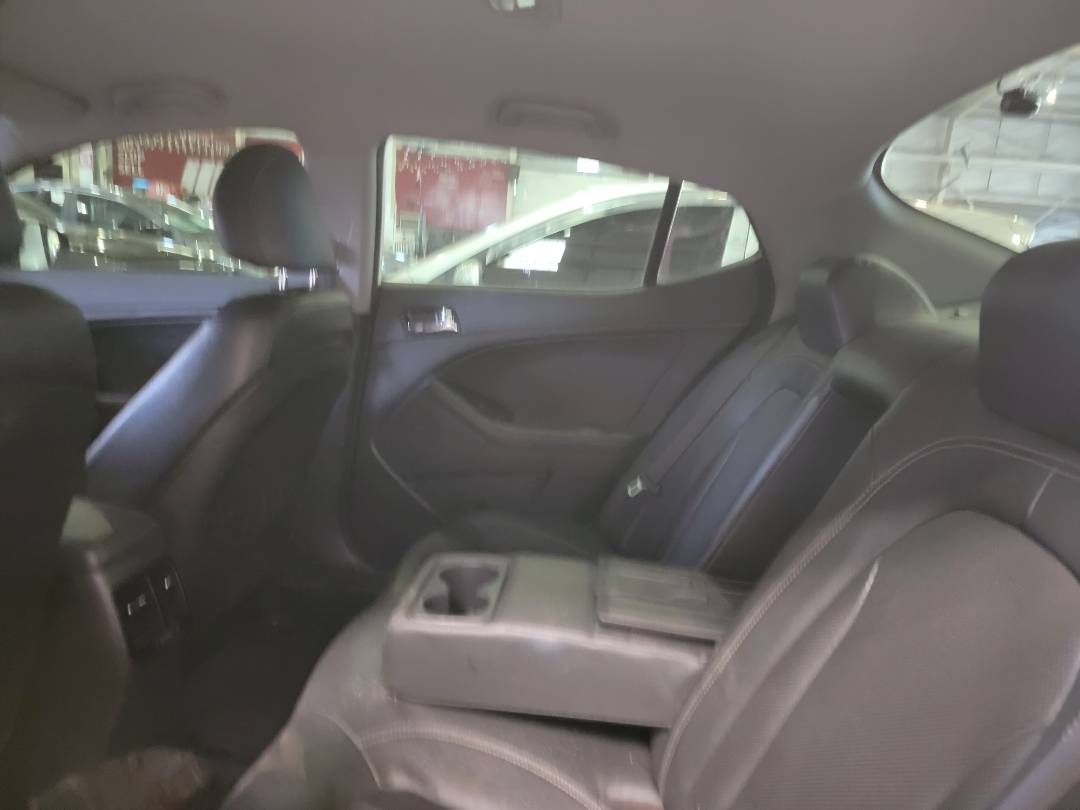 2011 KIA K5 — 181722 KM — Lot 014809 — Main - Marhaba Auctions Used Cars - Image 7