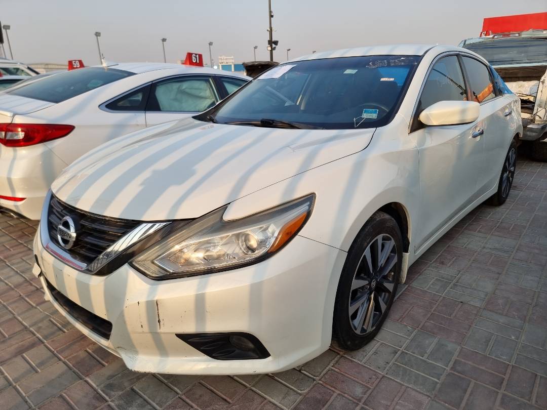 2017 NISSAN ALTIMA — 130721 Miles — Lot 1254487 — Ind. 12 - Marhaba Auctions Used Cars - Image 4