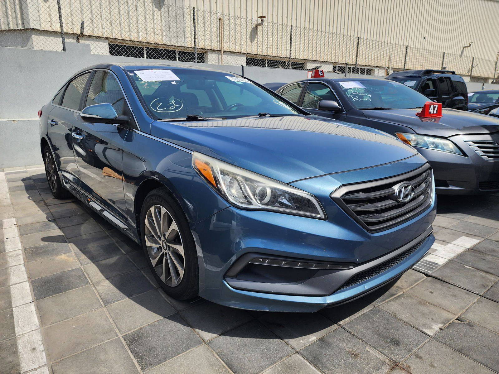 2015 HYUNDAI SONATA — 168949 Miles — Lot 94537 — Al Quoz - Marhaba Auctions Used Cars - Image 4
