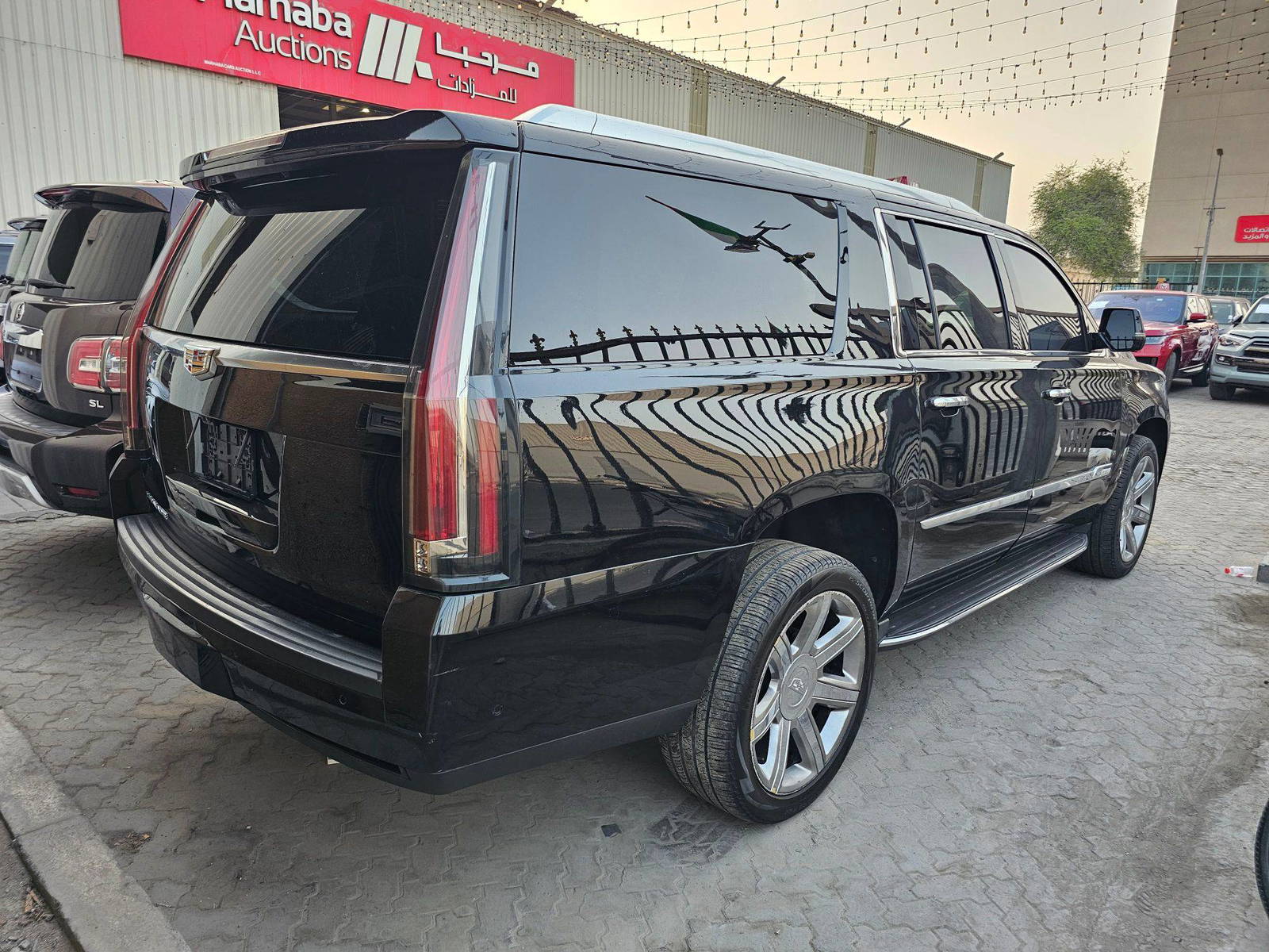 2019 CADILLAC ESCALADE — 189585 Miles — Lot R162914 — Main - Marhaba Auctions Used Cars - Image 5