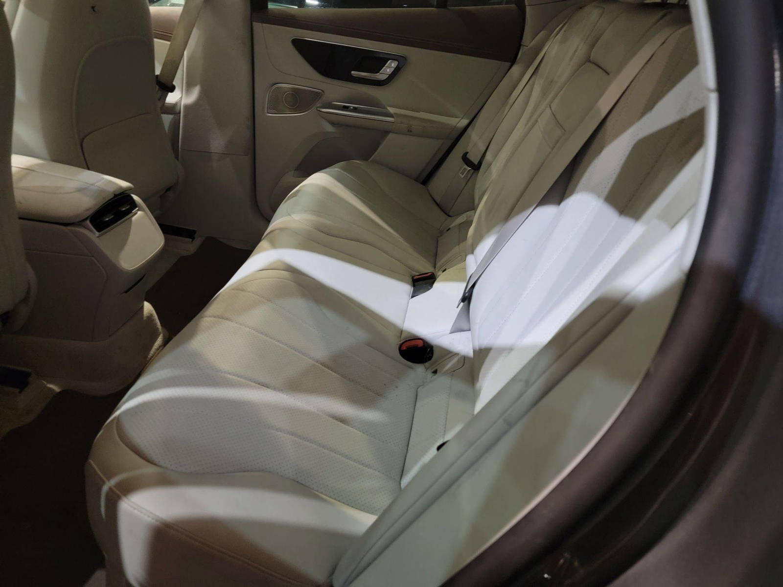 MERCEDES BENZ EQE 350+ 2023 - Marhaba Auction Used Cars - Image 10