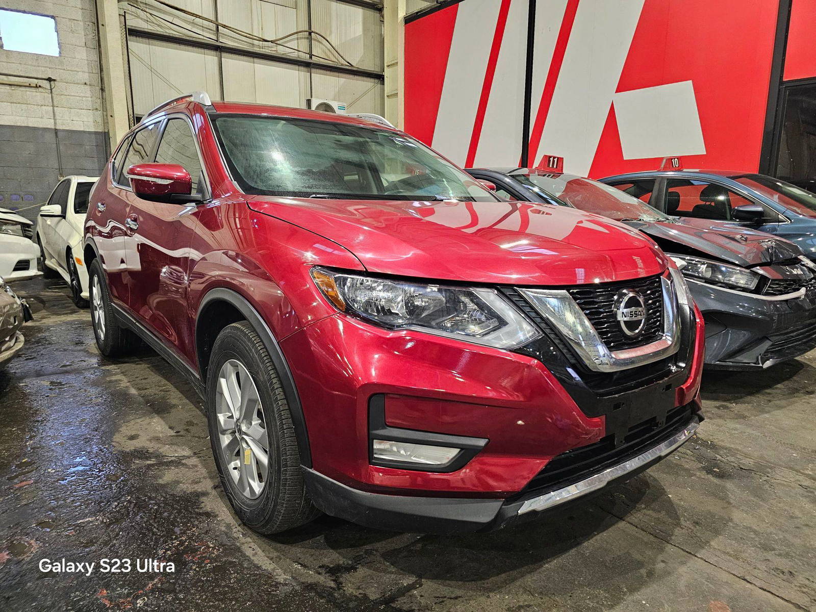 2015 NISSAN ROGUE — 95528 KM — Lot 8FC856631 — Main - Marhaba Auctions Used Cars - Image 4
