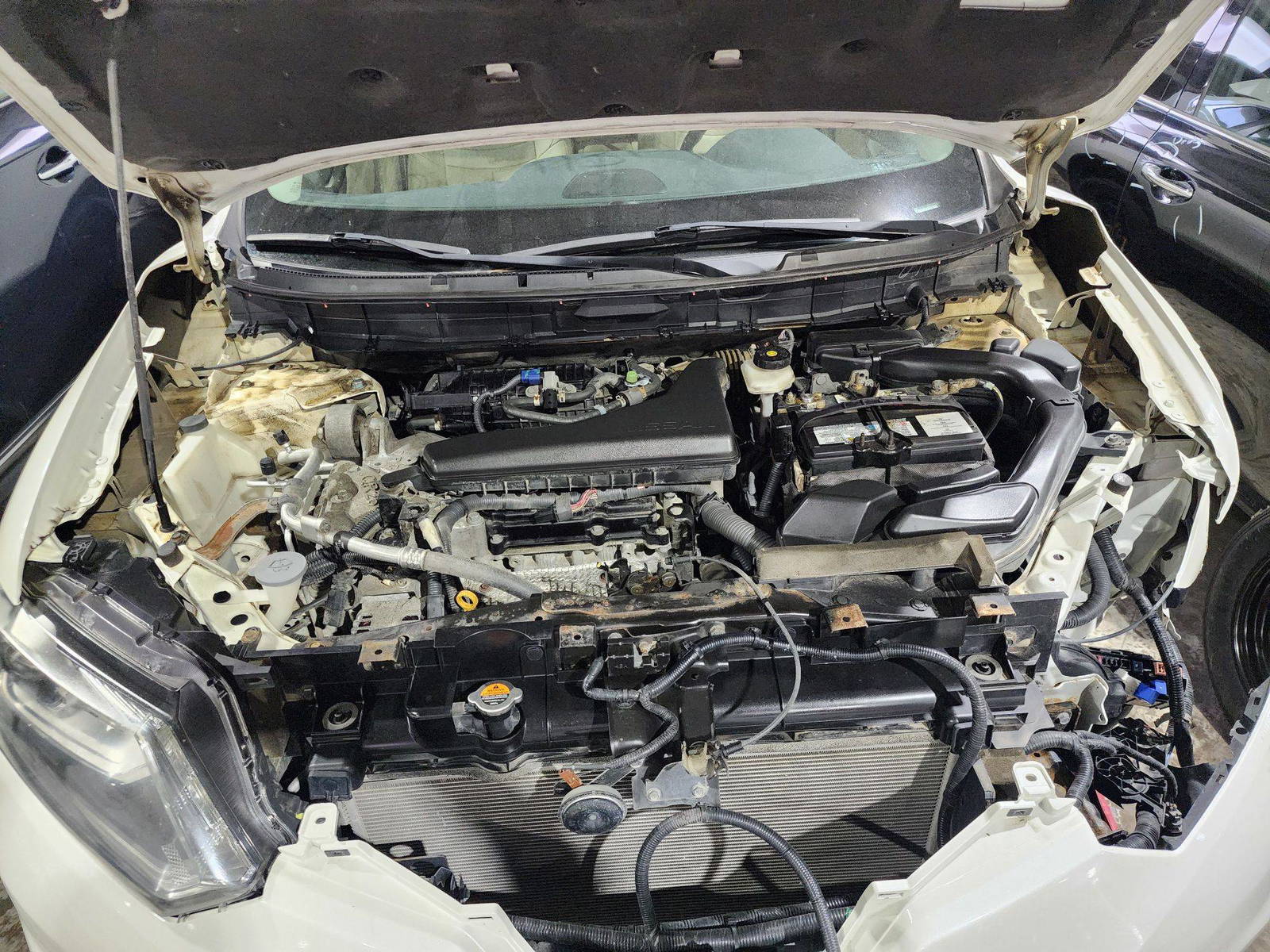 2016 NISSAN ROGUE — 85285 KM — Lot 806523 — Al Quoz - Marhaba Auctions Used Cars - Image 9