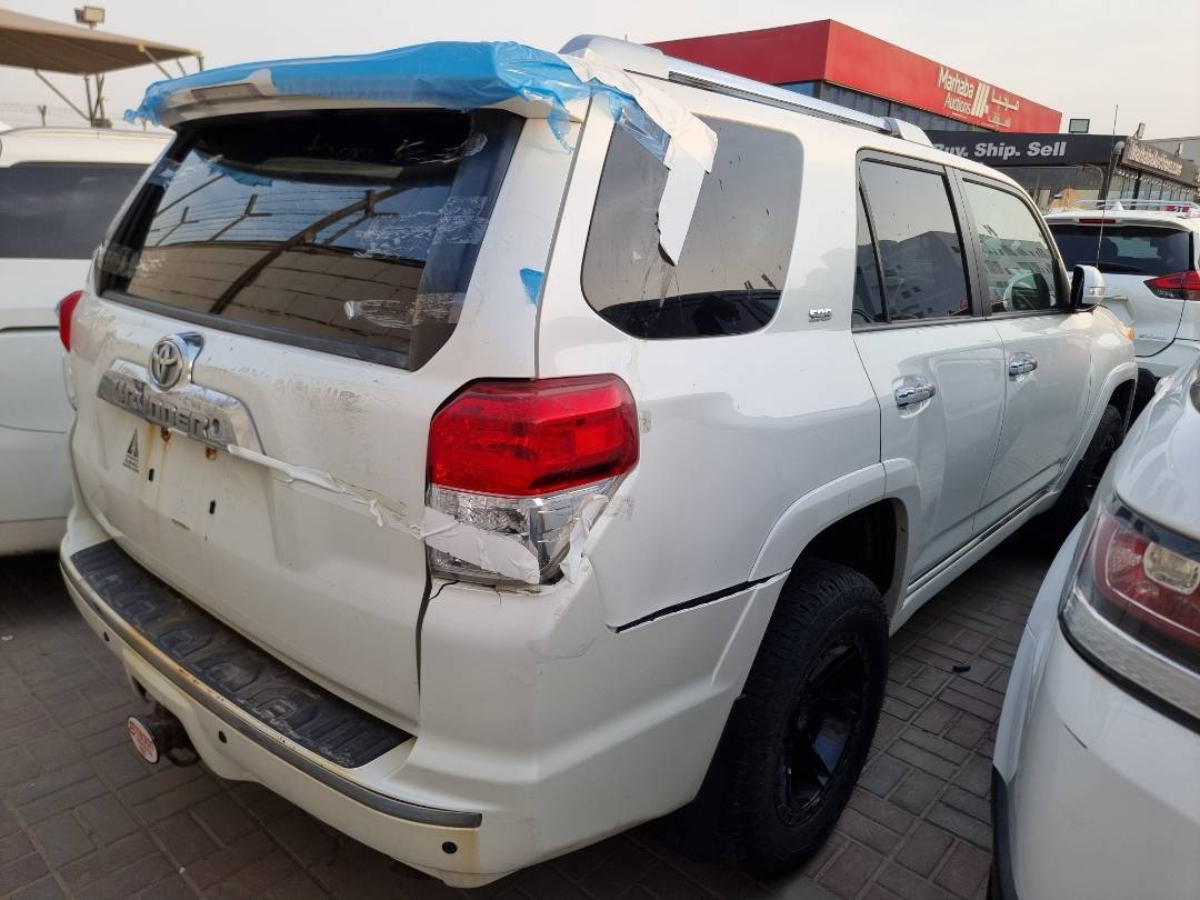 2011 TOYOTA 4RUNNER SR5 — 202568 Miles — Lot 68472 — Ind. 12 - Marhaba Auctions Used Cars - Image 11