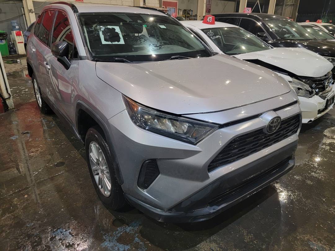 2019 TOYOTA RAV4 — 141609 Miles — Lot KW025777 — Main - Marhaba Auctions Used Cars - Image 3