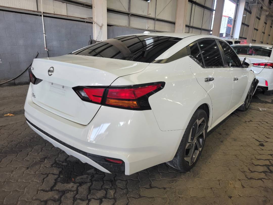 2020 NISSAN ALTIMA — 159209 Miles — Lot 42003 — Main - Marhaba Auctions Used Cars - Image 4