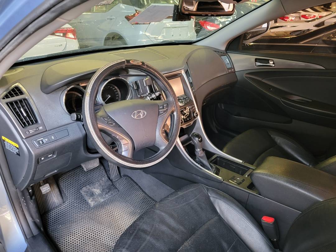 2012 HYUNDAI SONATA — 220254 KM — Lot 009803 — Main - Marhaba Auctions Used Cars - Image 9