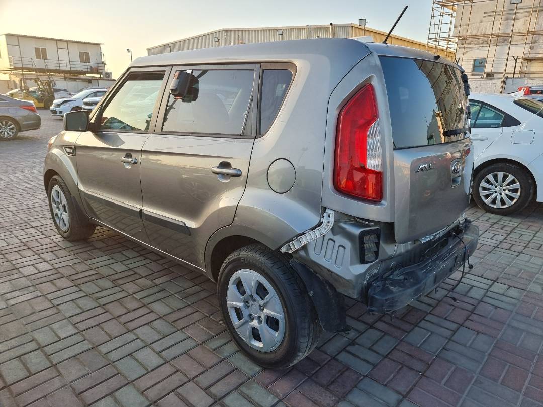 2013 KIA SOUL — 218840 Miles — Lot 125478 — Souq - Marhaba Auctions Used Cars - Image 5