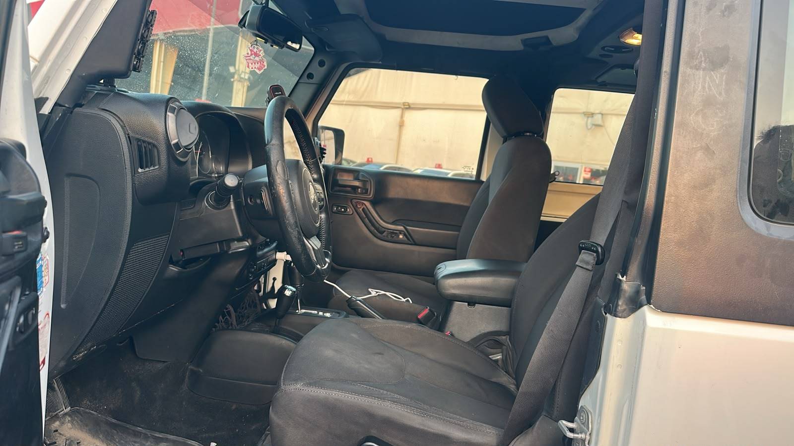 2015 JEEP WRANGLER — 233349 KM — Lot 0FL512207 — Souq - Marhaba Auctions Used Cars - Image 8