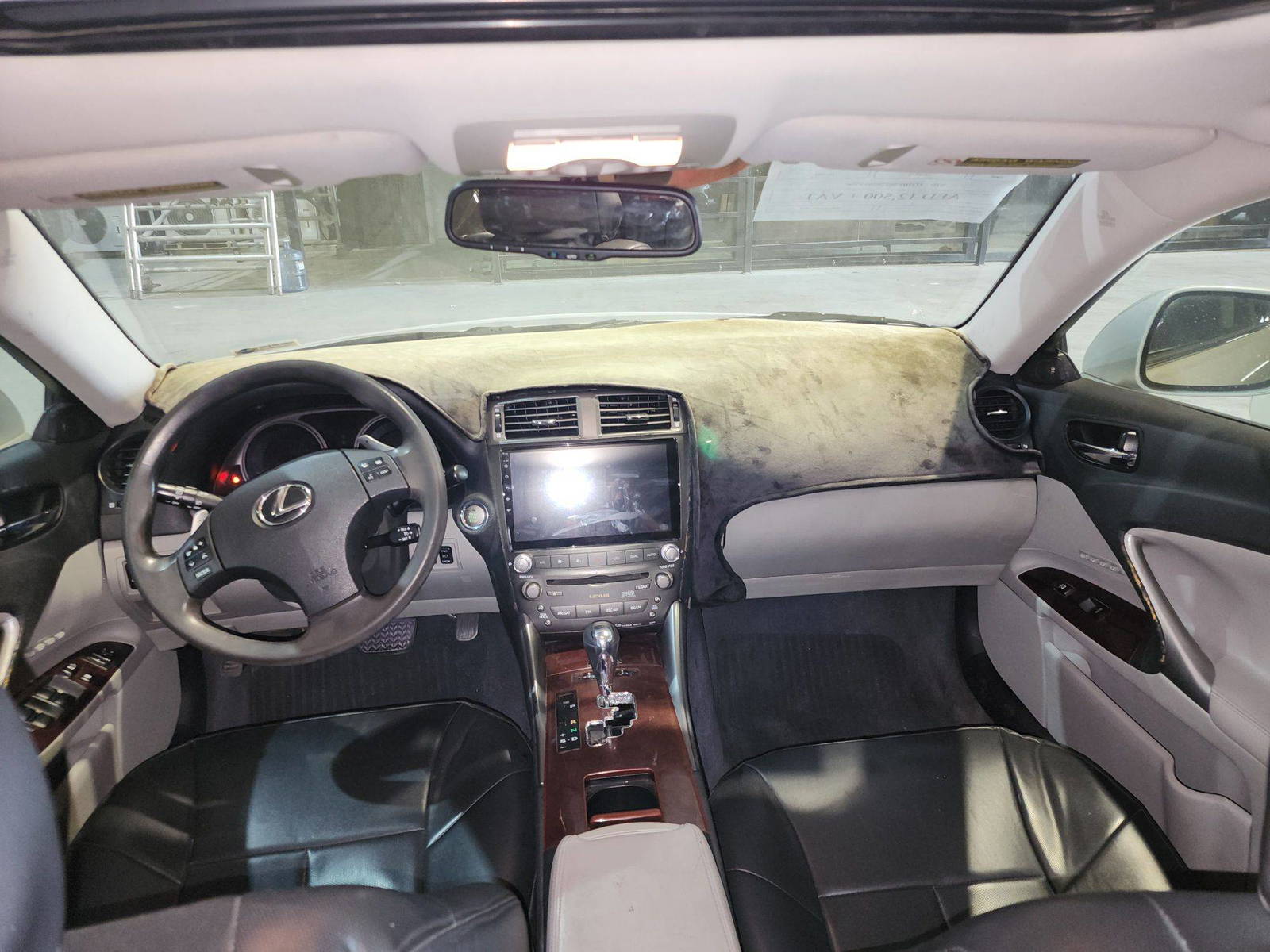 2008 LEXUS IS-350 — 279434 Miles — Lot 5018706 — Al Quoz - Marhaba Auctions Used Cars - Image 9