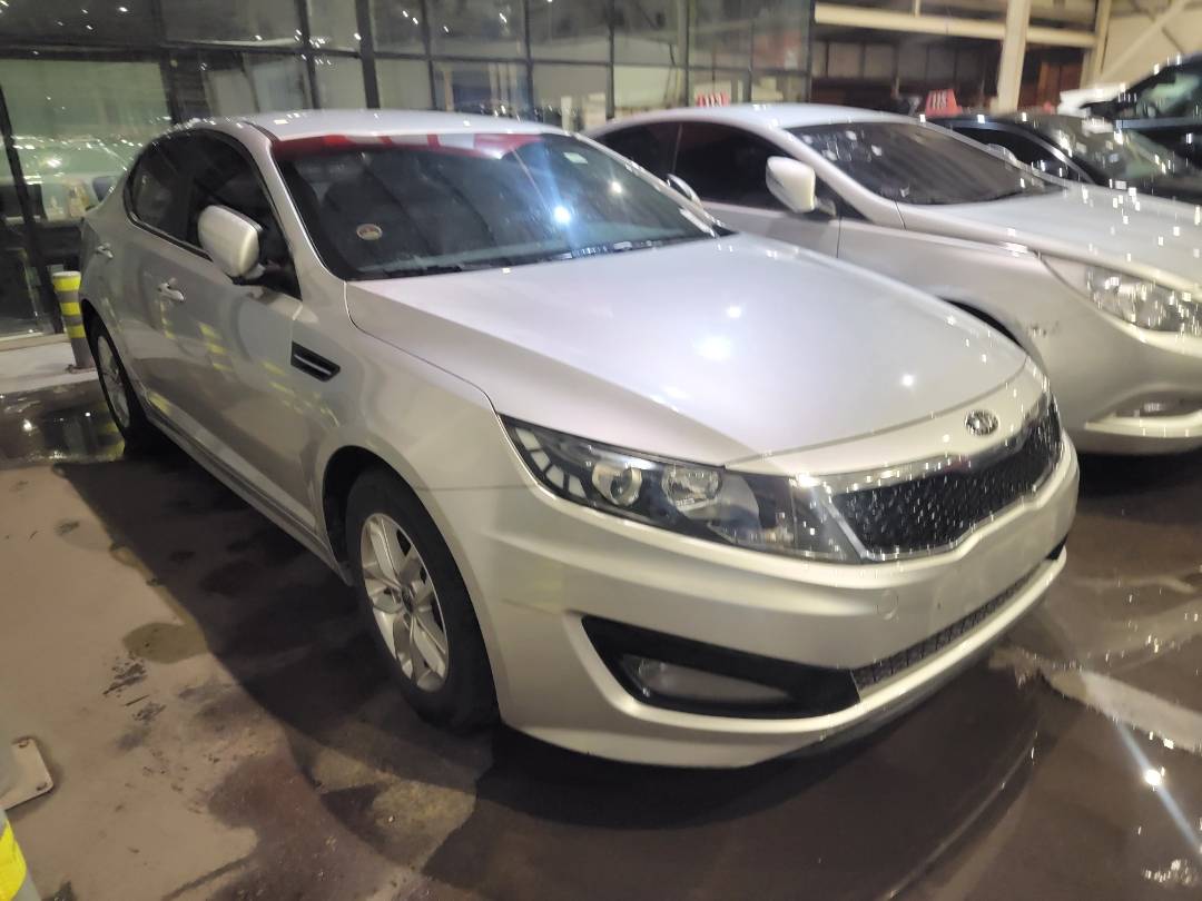 2013 KIA K5 — 185163 KM — Lot 389096 — Souq - Marhaba Auctions Used Cars - Image 6