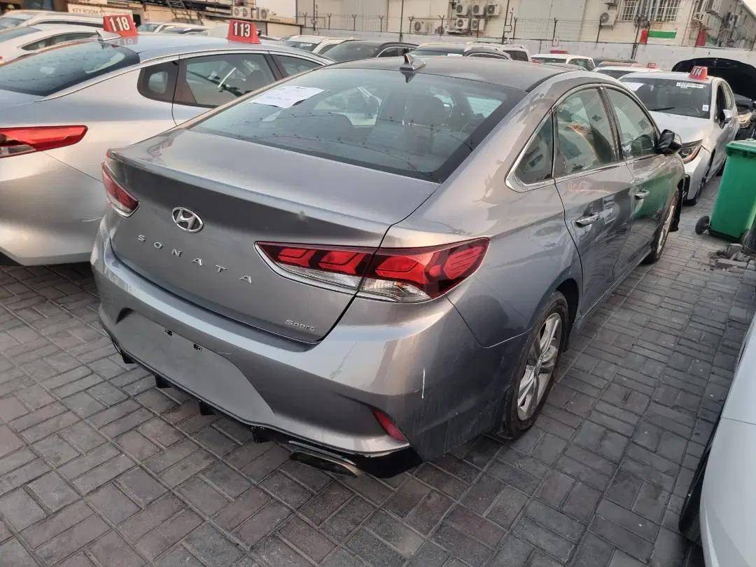 HYUNDAI SONATA SPORT