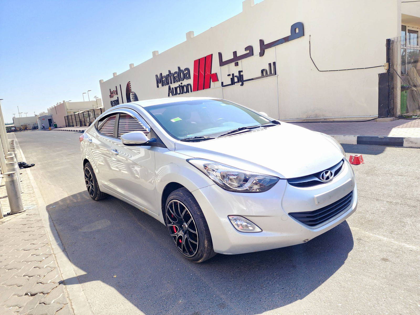 2012 HYUNDAI AVANTE — 171254 KM — Lot 621991 — Souq - Marhaba Auctions Used Cars - Image 4