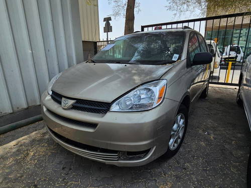 2004 TOYOTA SIENNA for sale at Marhaba Auctions
