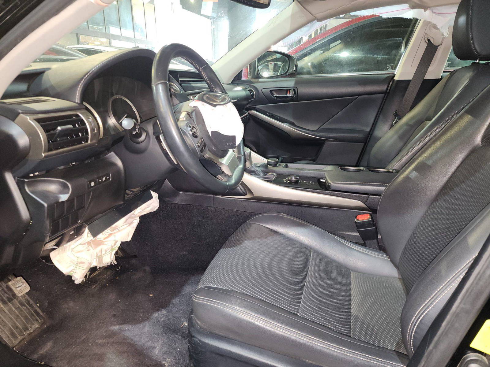 2014 LEXUS IS 250 — 149681 Miles — Lot E5041833 — Al Quoz - Marhaba Auctions Used Cars - Image 9