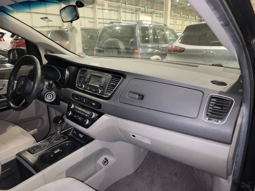 2015 KIA SEDONA — 237781 Miles — Lot 6029945 - Marhaba Auctions Used Cars - Image 5