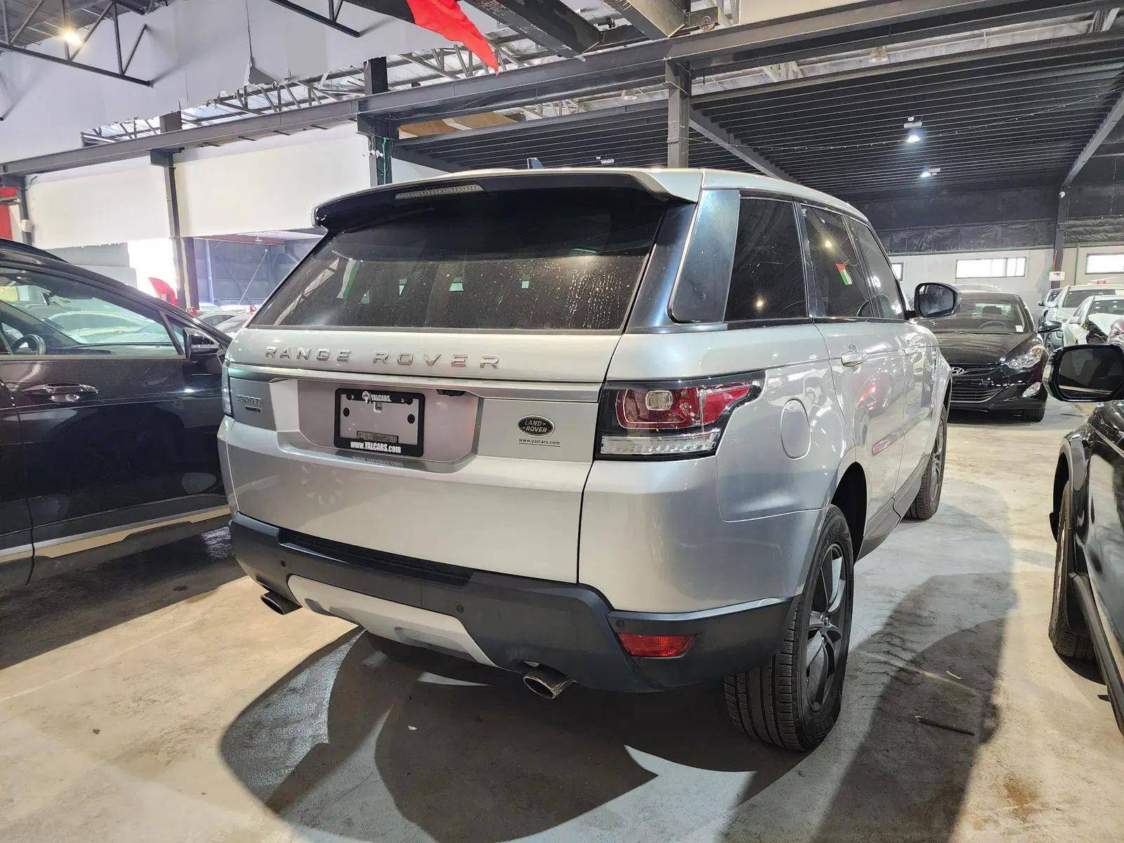 2016 LAND ROVER RANGE ROVER SPORT — 86093 Miles — Lot A661703 — Souq - Marhaba Auctions Used Cars - Image 4