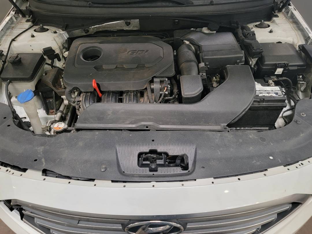 2015 HYUNDAI SONATA — 143719 Miles — Lot 38339100 — Souq - Marhaba Auctions Used Cars - Image 10