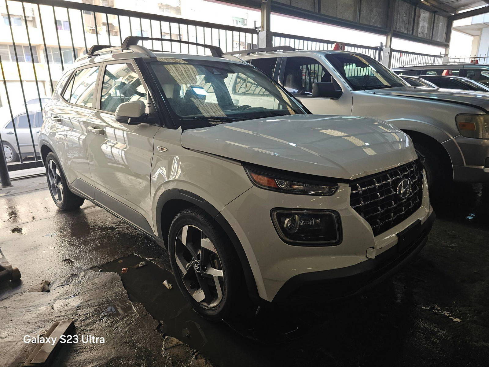 2021 HYUNDAI VENUE SEL — 104082 Miles — Lot 89487615 — Main - Marhaba Auctions Used Cars - Image 4
