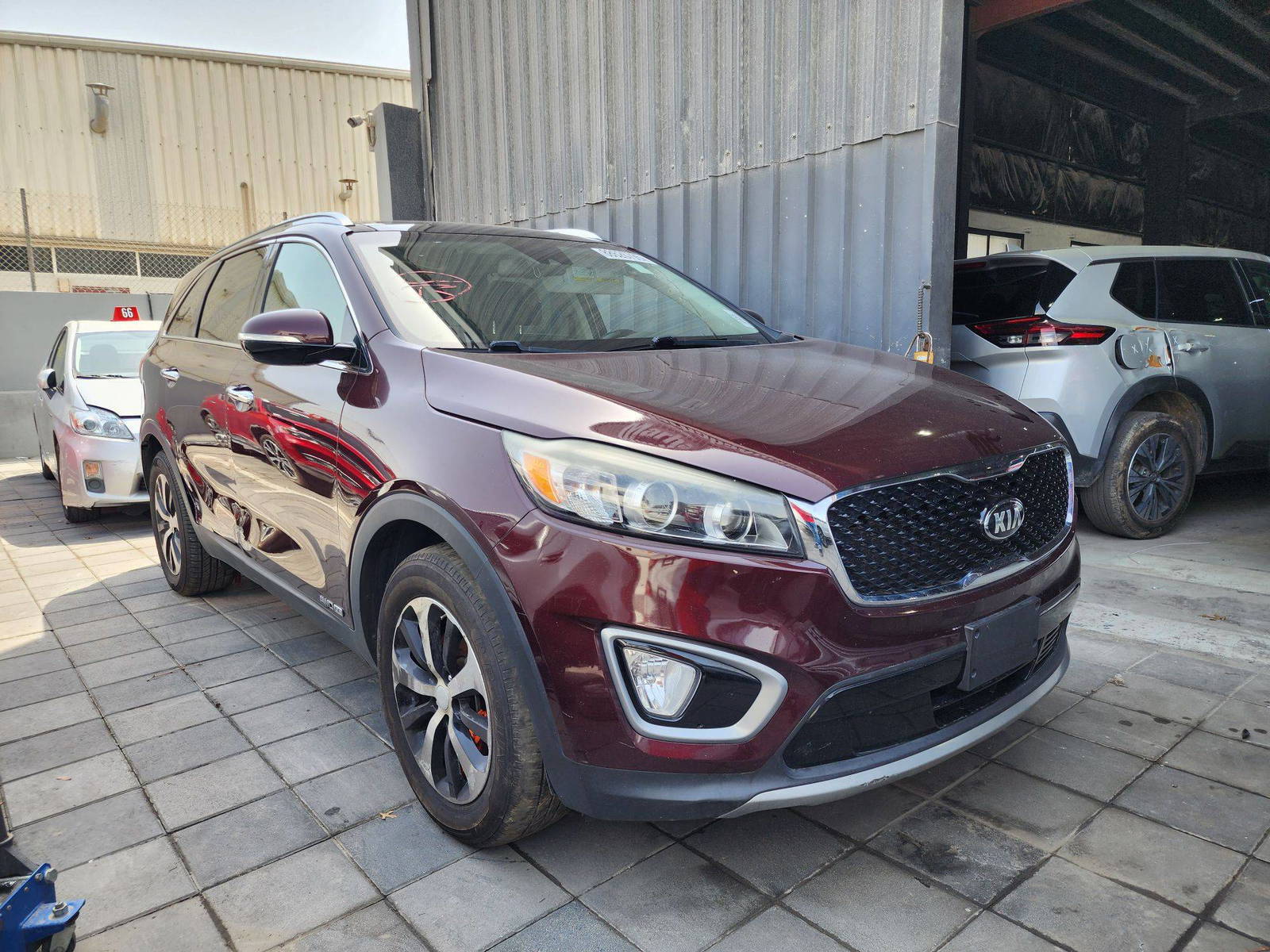 2017 KIA SORENTO — 135851 Miles — Lot 88626795 — Souq - Marhaba Auctions Used Cars - Image 4