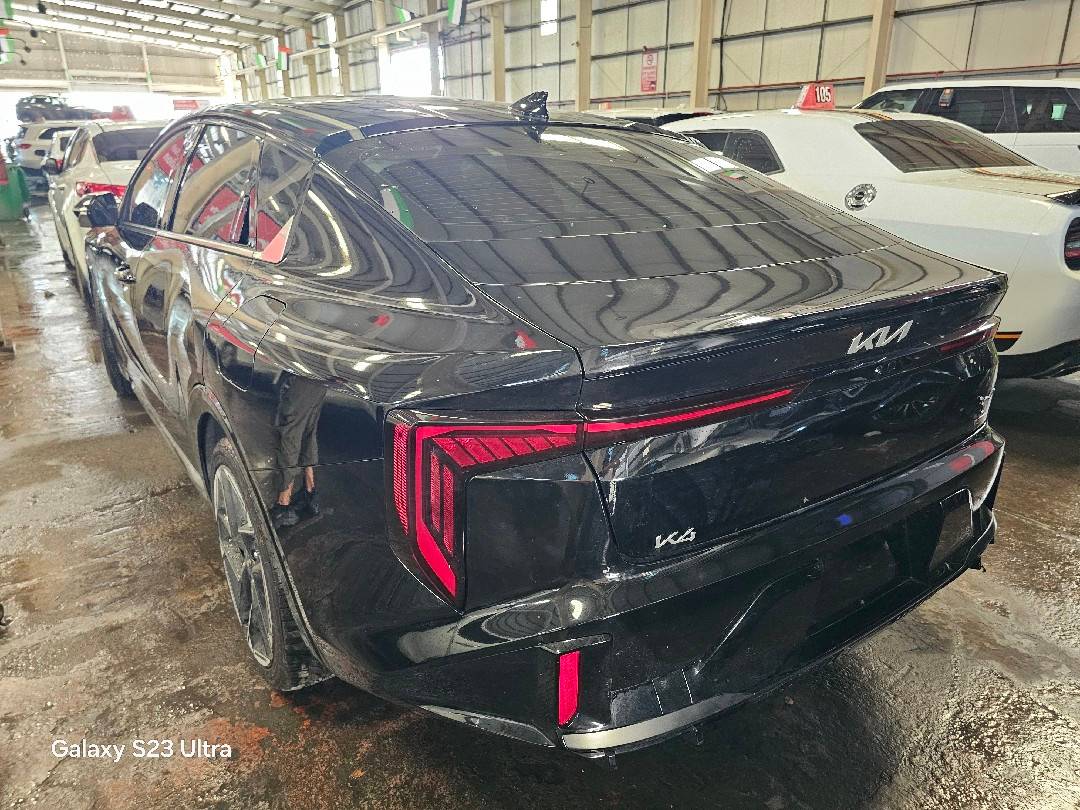 KIA K4