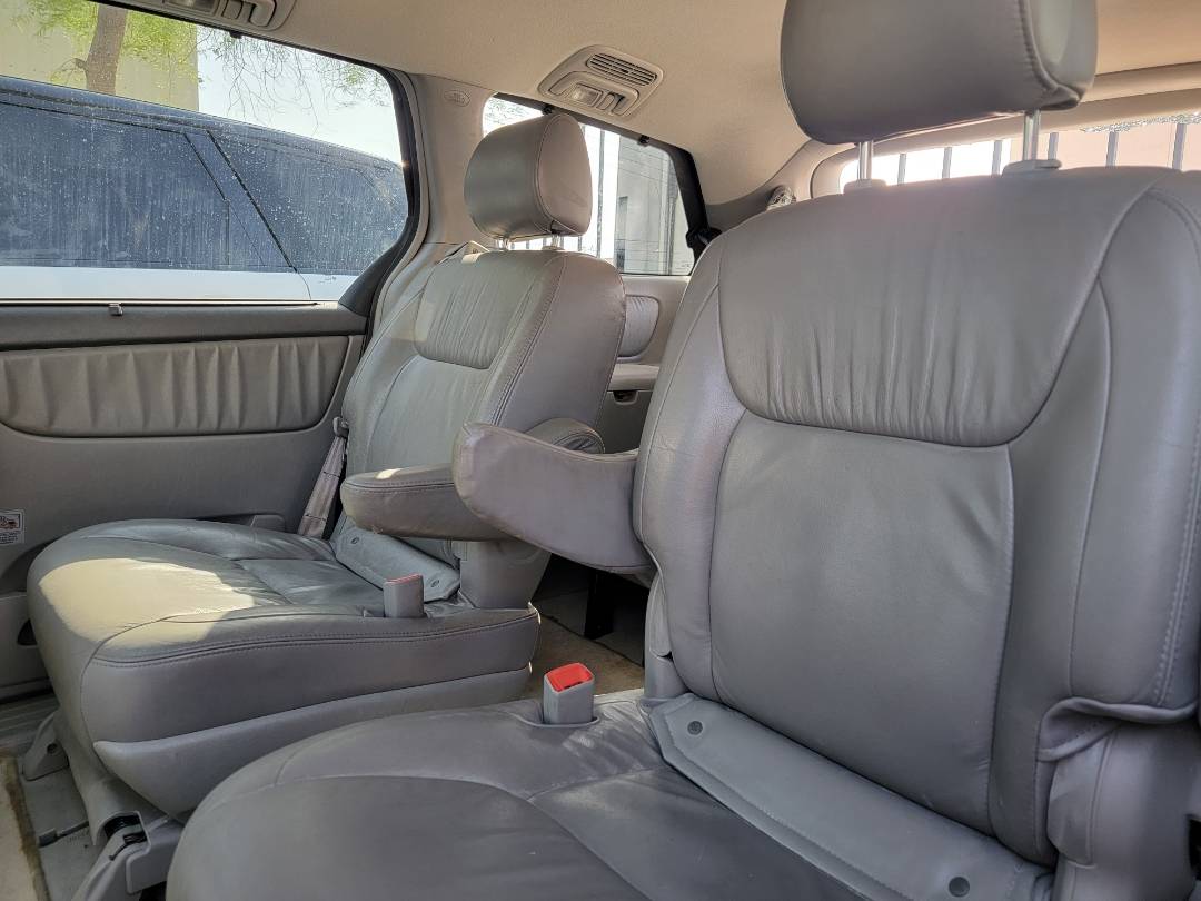 2008 TOYOTA SIENNA — 252870 Miles — Lot S114060 — Main - Marhaba Auctions Used Cars - Image 6