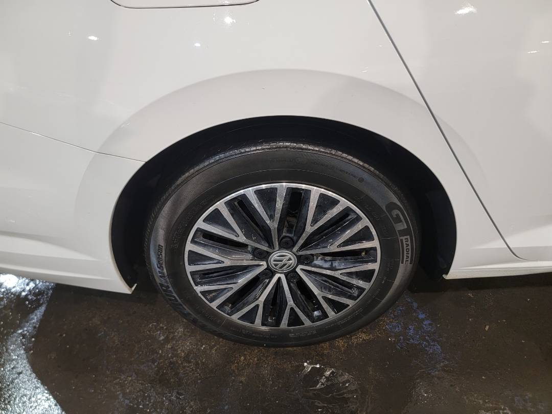 2019 VOLKSWAGEN JETTA — 87317 Miles — Lot 37271559 - Marhaba Auctions Used Cars - Image 5