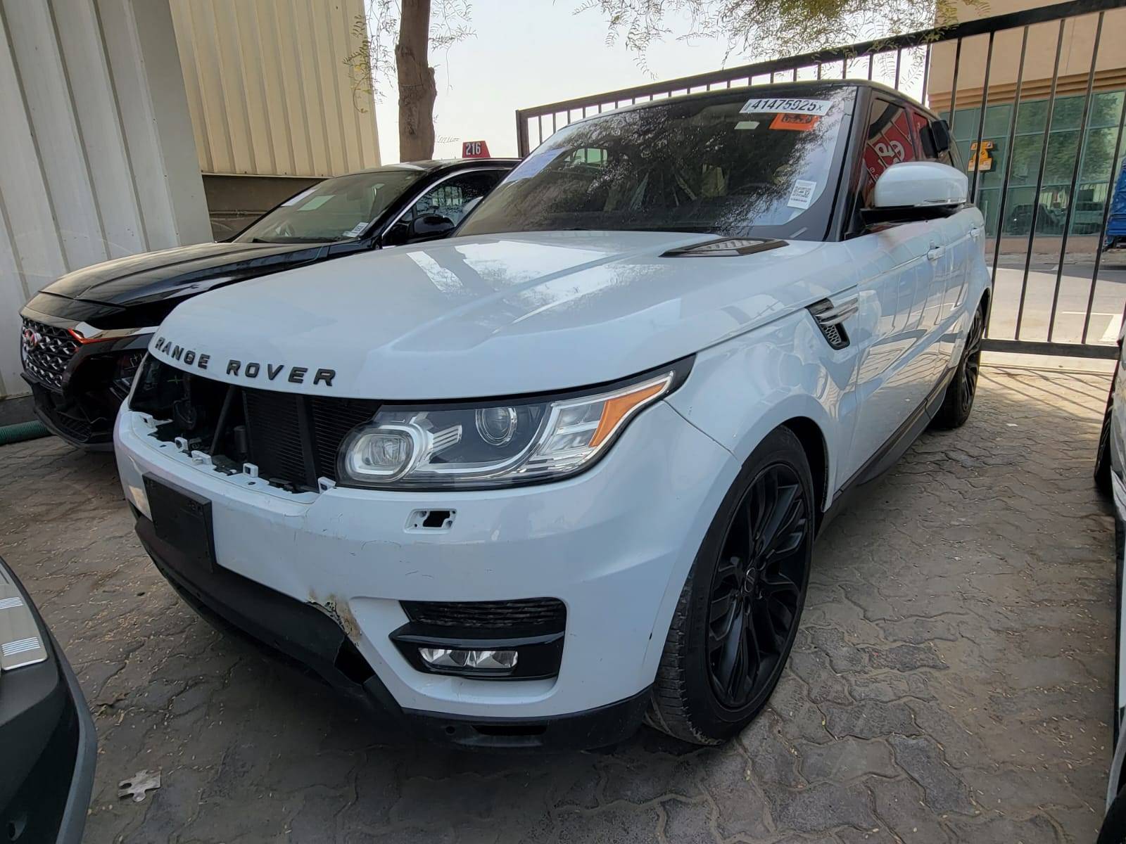 2016 LAND ROVER RANGE ROVER — 119174 Miles — Lot A652128 — Main - Marhaba Auctions Used Cars - Image 4