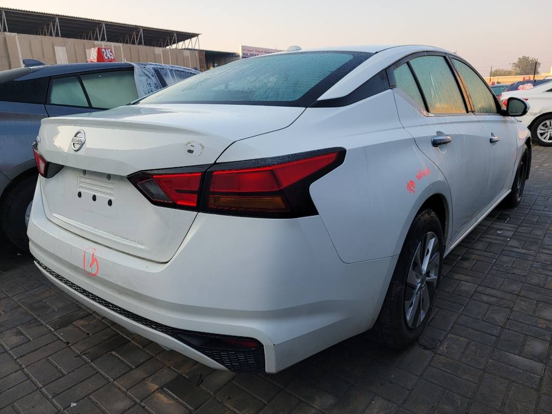 2019 NISSAN ALTIMA — 89316 Miles — Lot 76997813 - Marhaba Auctions Used Cars - Image 3