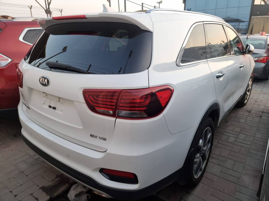 2019 KIA SORENTO — 83635 Miles — Lot 125487 — Ind. 12 - Marhaba Auctions Used Cars - Image 4