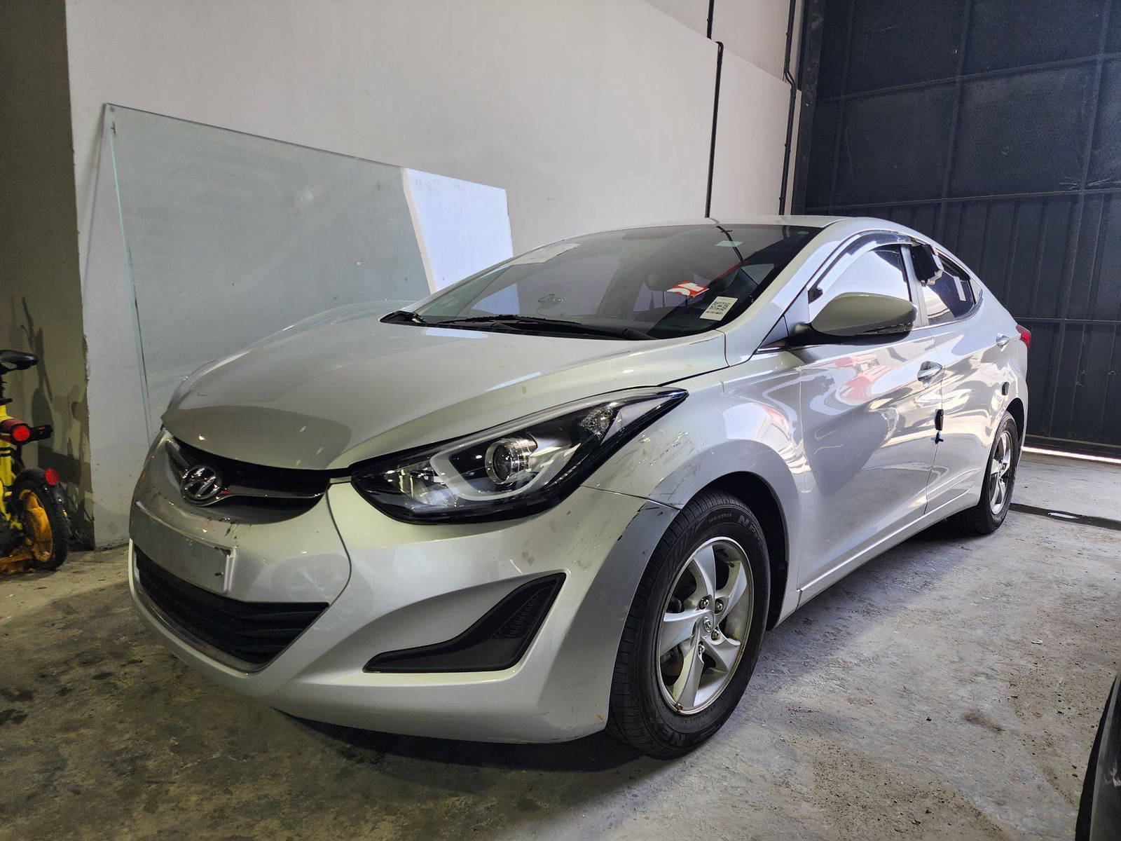 2014 HYUNDAI AVANTE — 69941 KM — Lot 996599 — Al Quoz - Marhaba Auctions Used Cars - Image 4