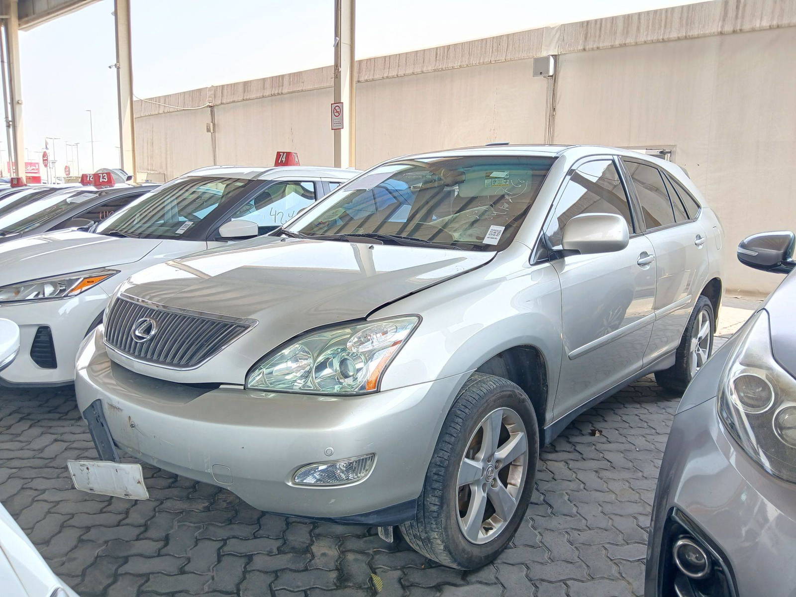 2004 LEXUS RX 330 — 251918 KM — Lot 064990 — Main - Marhaba Auctions Used Cars - Image 5