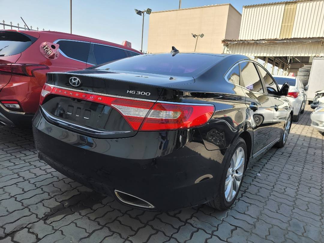 2012 HYUNDAI GRANDEUR — 139074 KM — Lot 117238 — Main - Marhaba Auctions Used Cars - Image 8