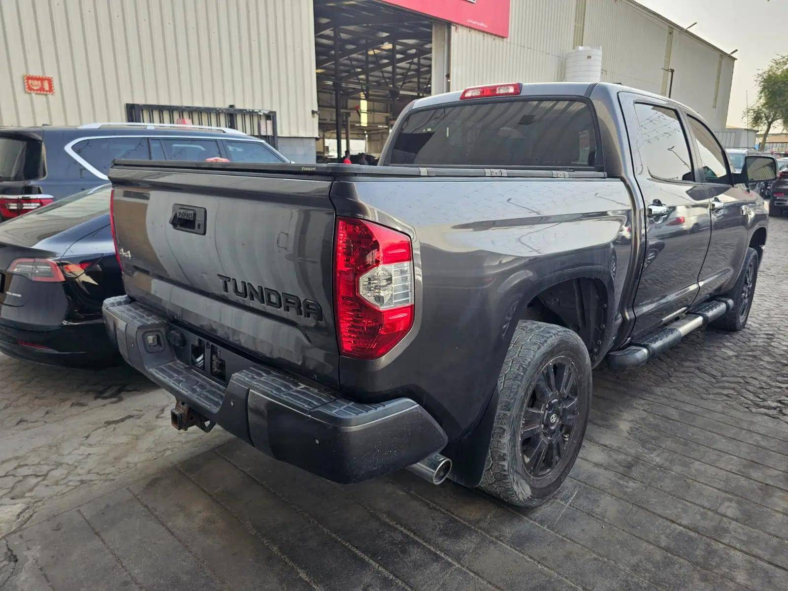 2017 TOYOTA TUNDRA — 121472 Miles — Lot 9HX615353 — Main - Marhaba Auctions Used Cars - Image 7
