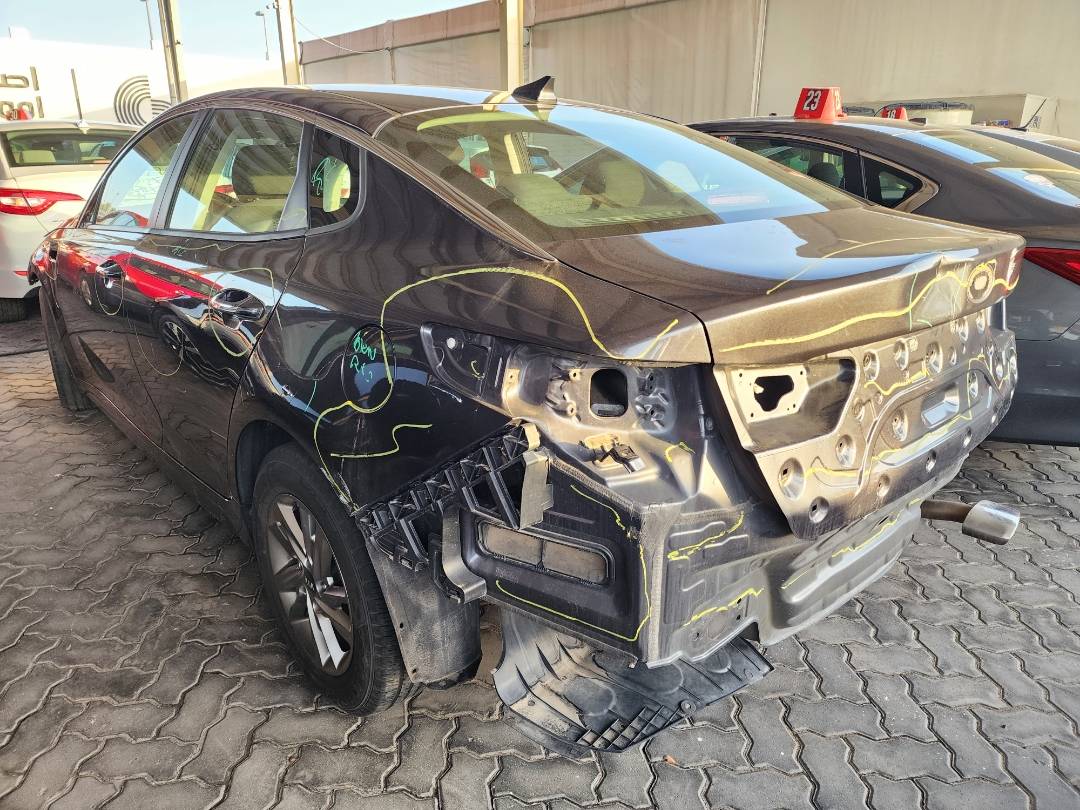 2019 KIA OPTIMA — 104306 Miles — Lot 288151 — Souq - Marhaba Auctions Used Cars - Image 11