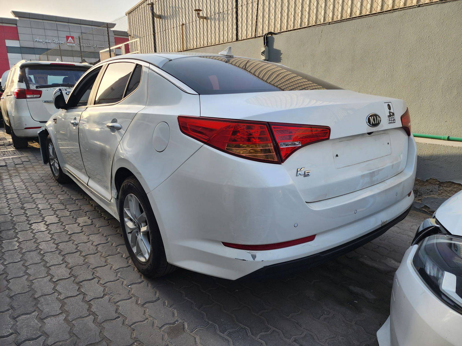 2013 KIA K5 — 99809 KM — Lot 397477 — Al Quoz - Marhaba Auctions Used Cars - Image 5