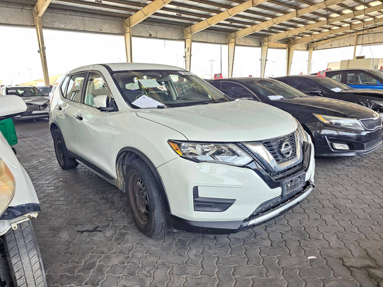 NISSAN ROGUE 2017 - Marhaba Auction Used Cars - Image 4