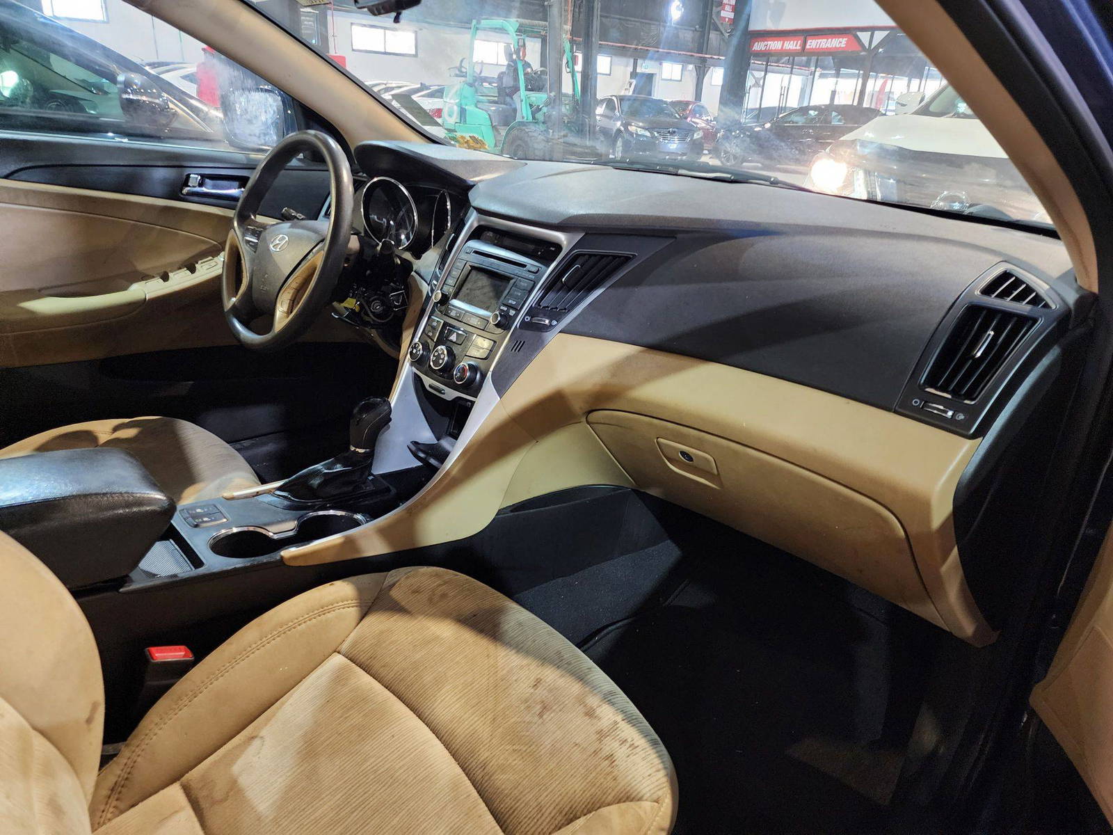 2014 HYUNDAI SONATA — 138789 Miles — Lot 54209474 — Al Quoz - Marhaba Auctions Used Cars - Image 8
