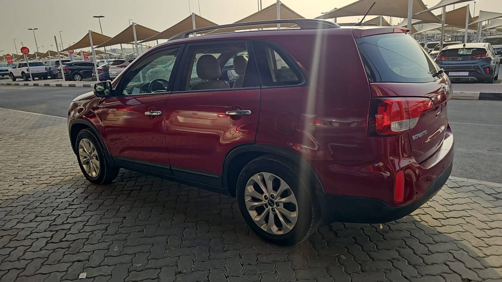 2014 KIA SORENTO — 205740 KM — Lot 487712 — Souq - Marhaba Auctions Used Cars - Image 6