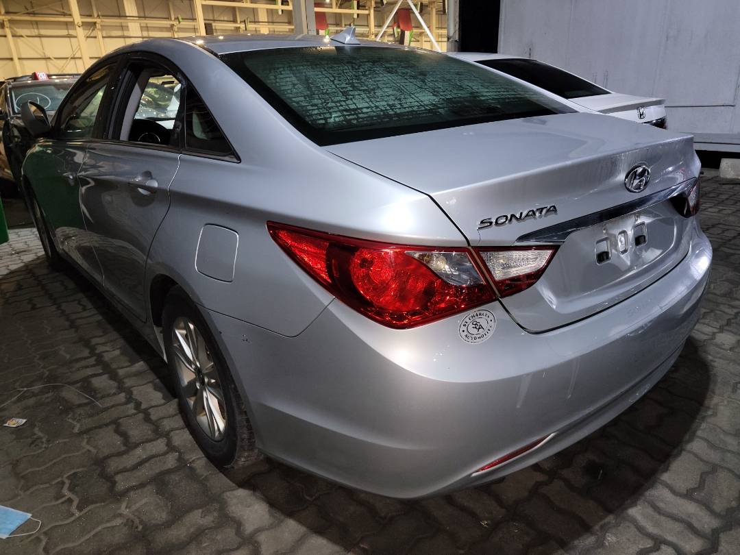 2012 HYUNDAI SONATA — 165924 Miles — Lot 70502483 - Marhaba Auctions Used Cars - Image 3