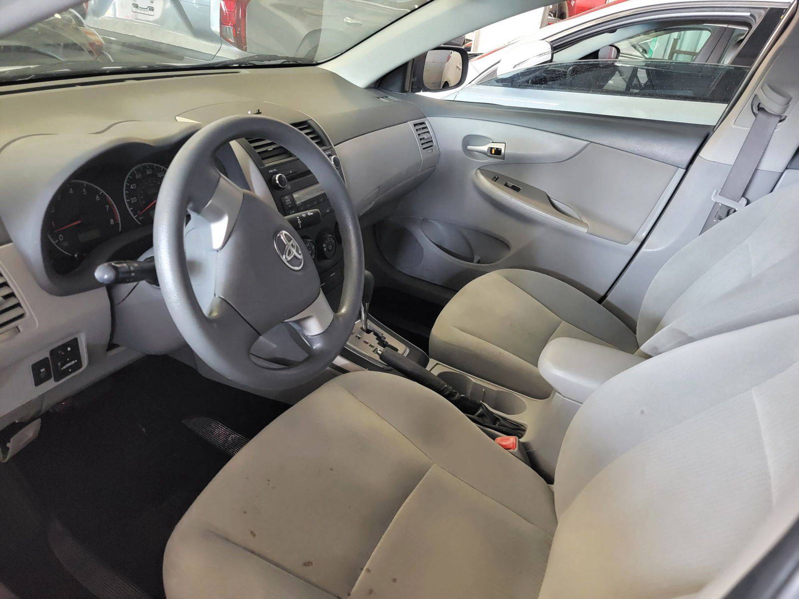 TOYOTA COROLLA 2010 - Marhaba Auction Used Cars - Image 5