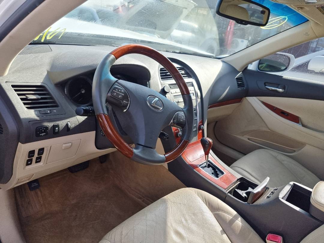2011 LEXUS ES 350 — 154386 Miles — Lot 2430305 — Ind. 12 - Marhaba Auctions Used Cars - Image 7