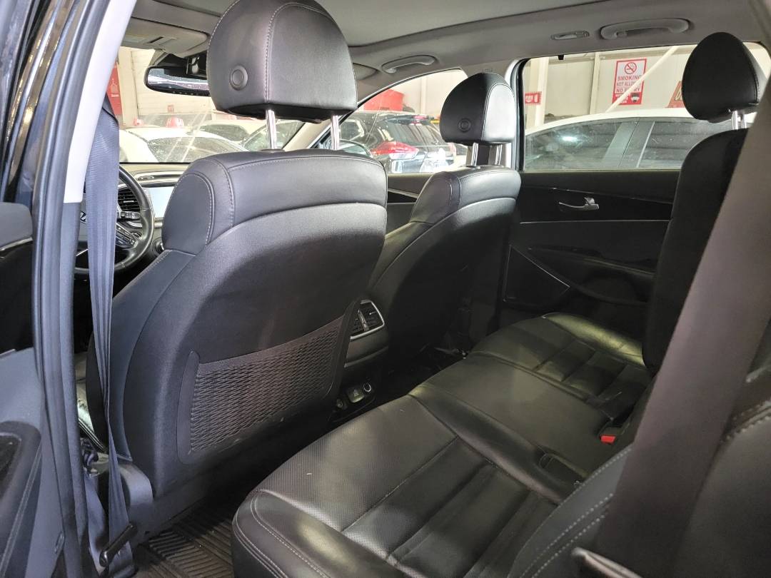 2018 KIA SORENTO — 125230 Miles — Lot G372914 — Main - Marhaba Auctions Used Cars - Image 11