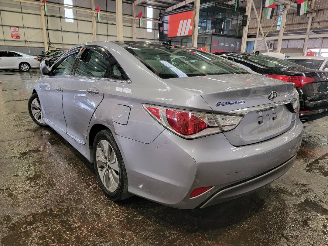 2015 HYUNDAI SONATA — 122703 Miles — Lot 129860 — Main - Marhaba Auctions Used Cars - Image 3