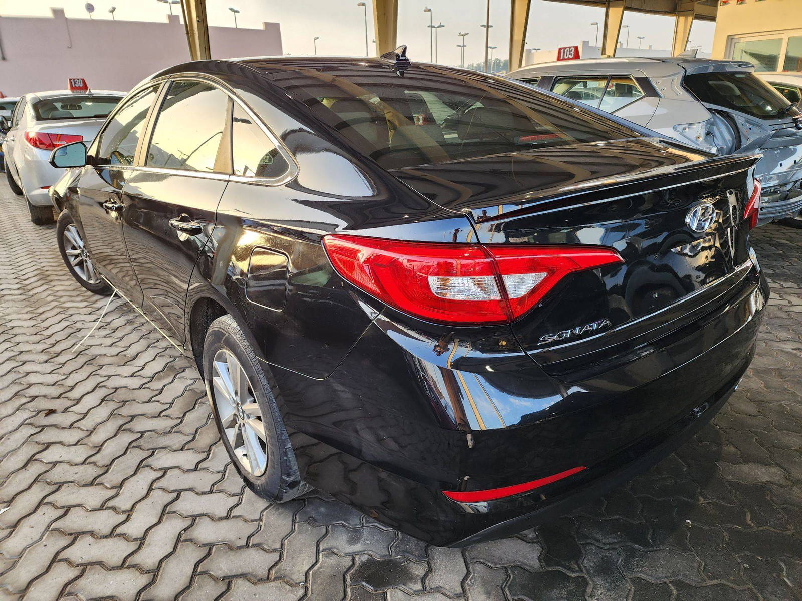 2015 HYUNDAI SONATA — 116927 Miles — Lot 38002720 - Marhaba Auctions Used Cars - Image 4